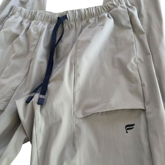 Fabletics Mens The One Jogger Color Shadow Grey Size Small - Picture 1 of 10